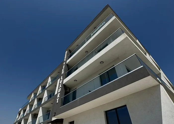 Nubia Sea View 2 קוסטינסטי